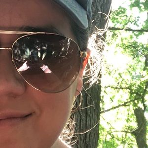 Meet your Posher, Cyndi